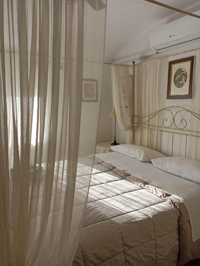 La Casina B&B Ancona Bagian luar foto